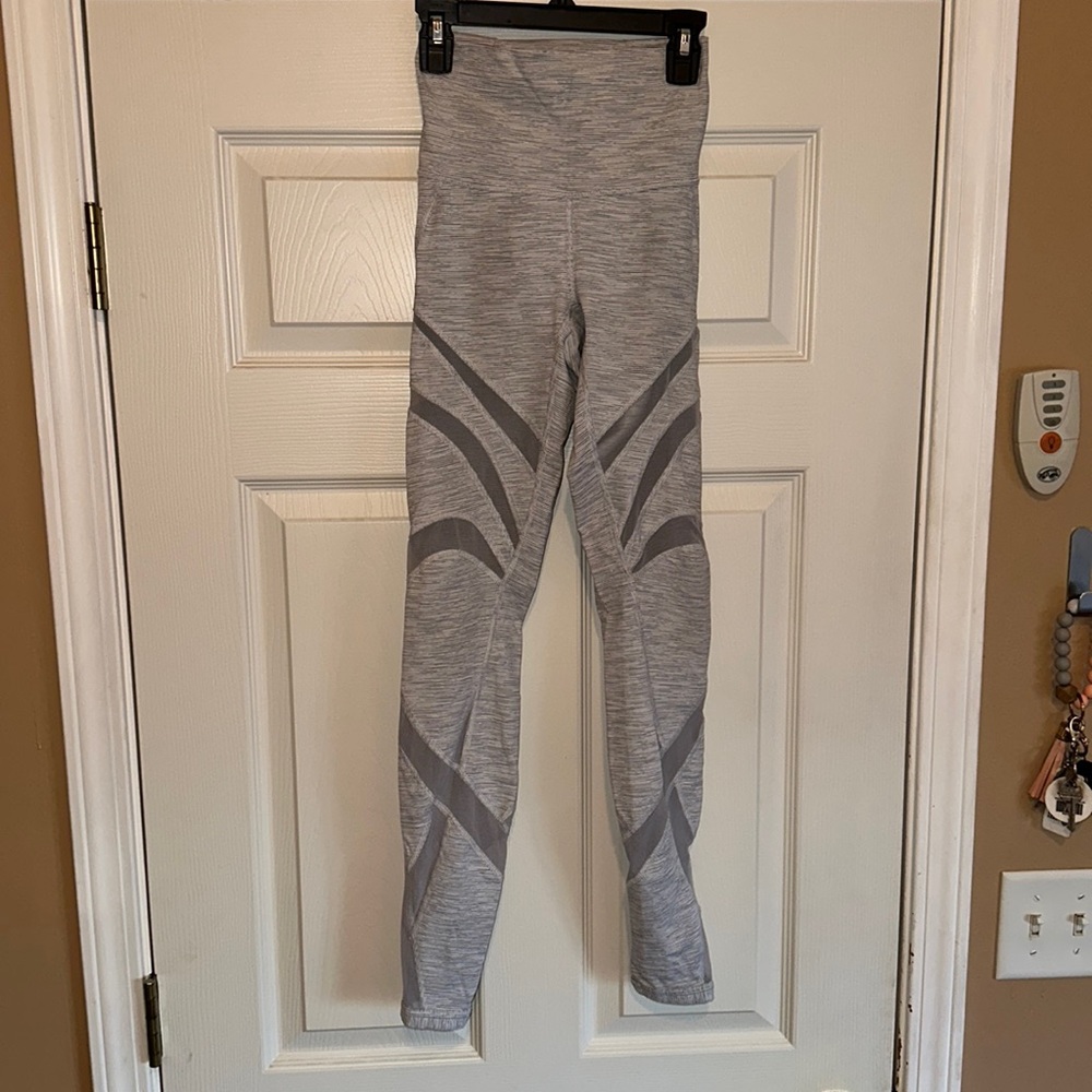 Lulu Gray/White Leggings w/See Through Angles Down Legs